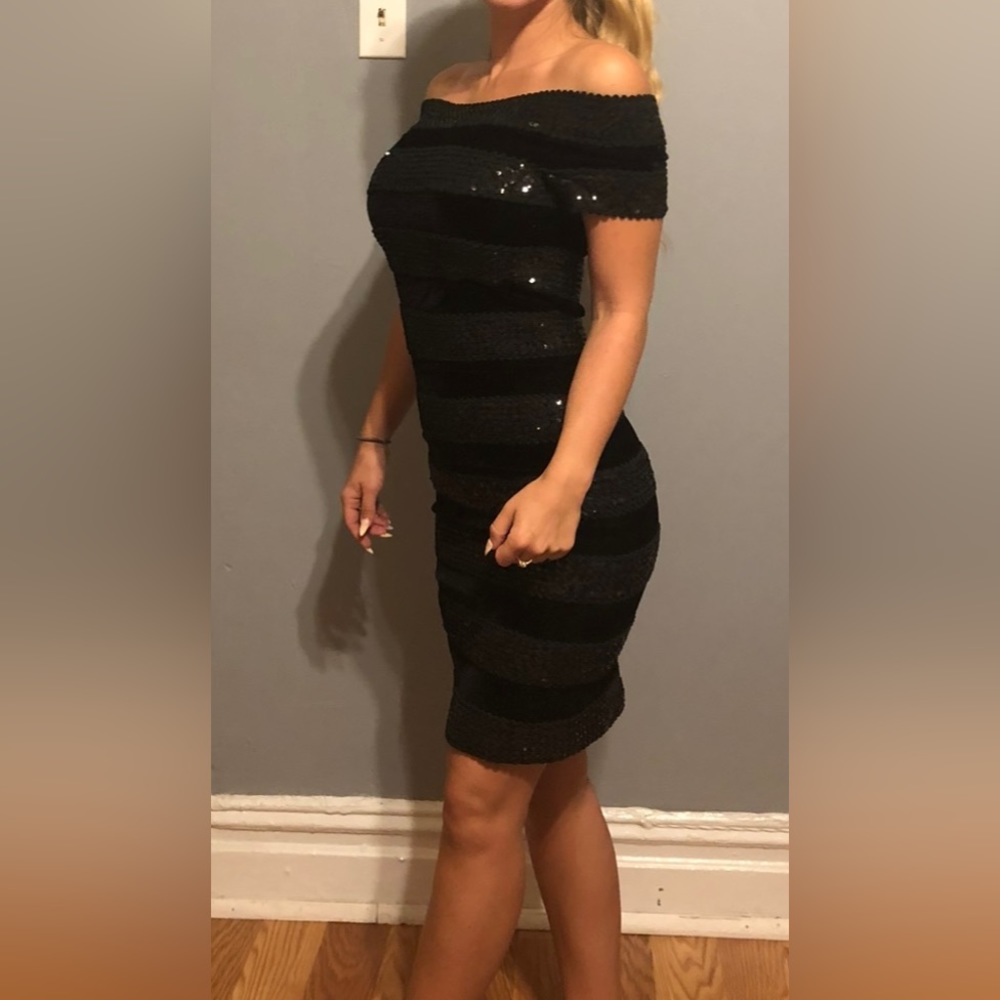 Vintage  Giorgio Beverly Hills  Dress Hard to find ! Size 6/8 Stretch